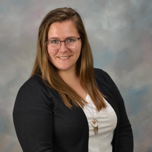 Dr. Carmen Betts