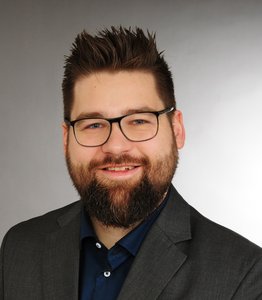 Dr. Tim Naundorf